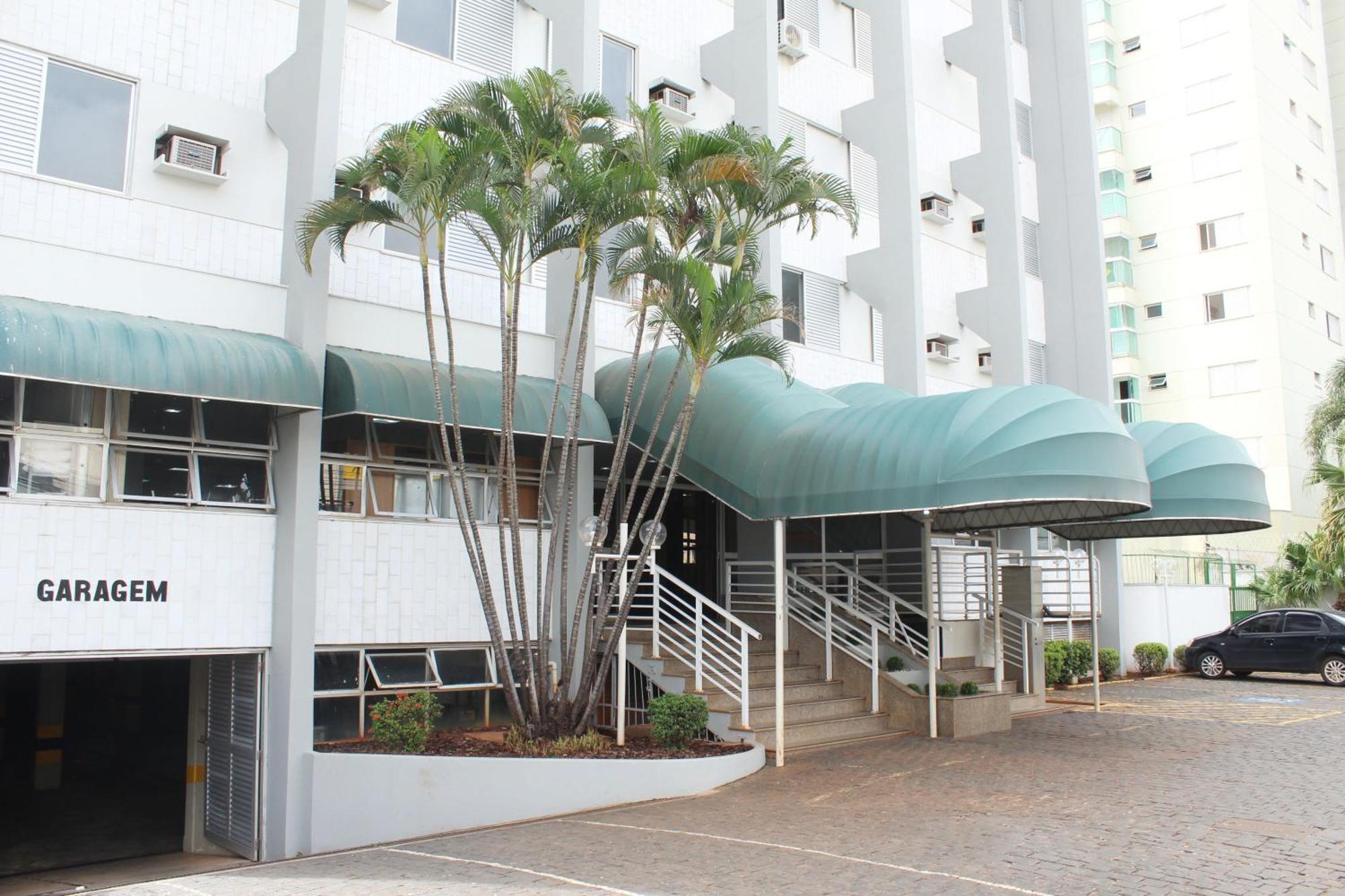 Days Inn By Wyndham Uberlândia Екстериор снимка
